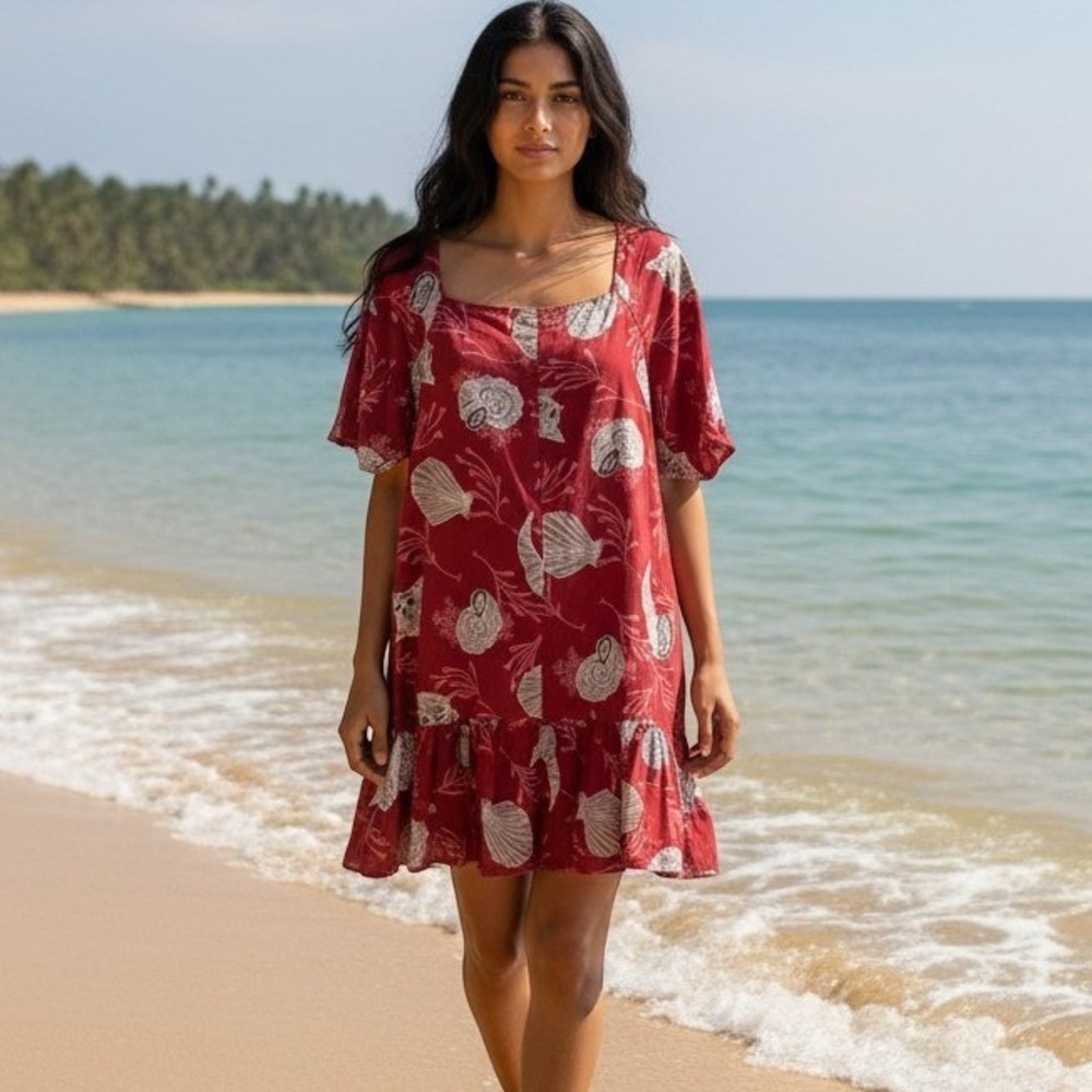 RARE Hilo Hattie Red Seashell Print Cotton Muumuu Dress Made in Hawaii Size M